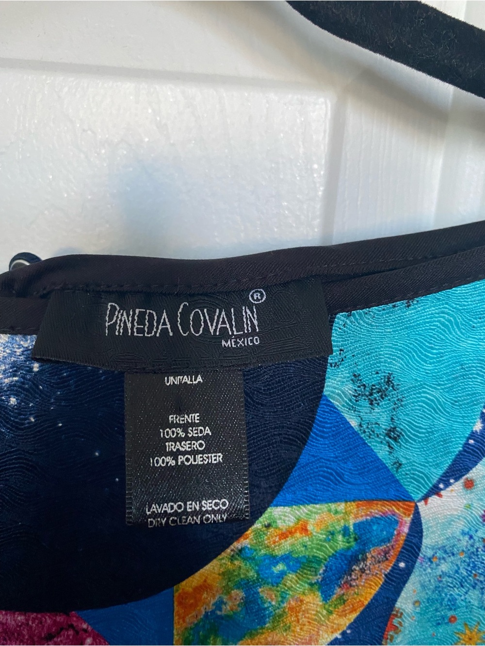 Pineda Covalin Short Sleeve Crewneck Top in Multicolor Blue Print - Picture 4 of 4